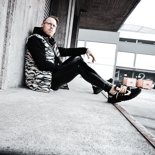 How to Wear Men’s Leggings in 2025